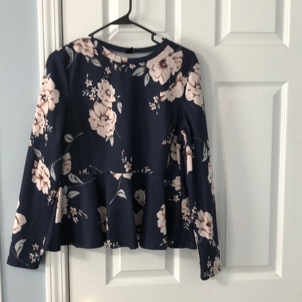 Extra large long sleeve pleated blouse navy blue and beige